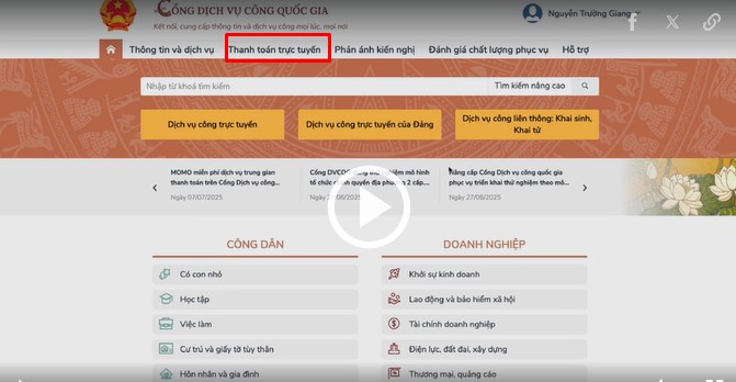 Vào dịch vụ công và chọn thanh toán trực tuyến